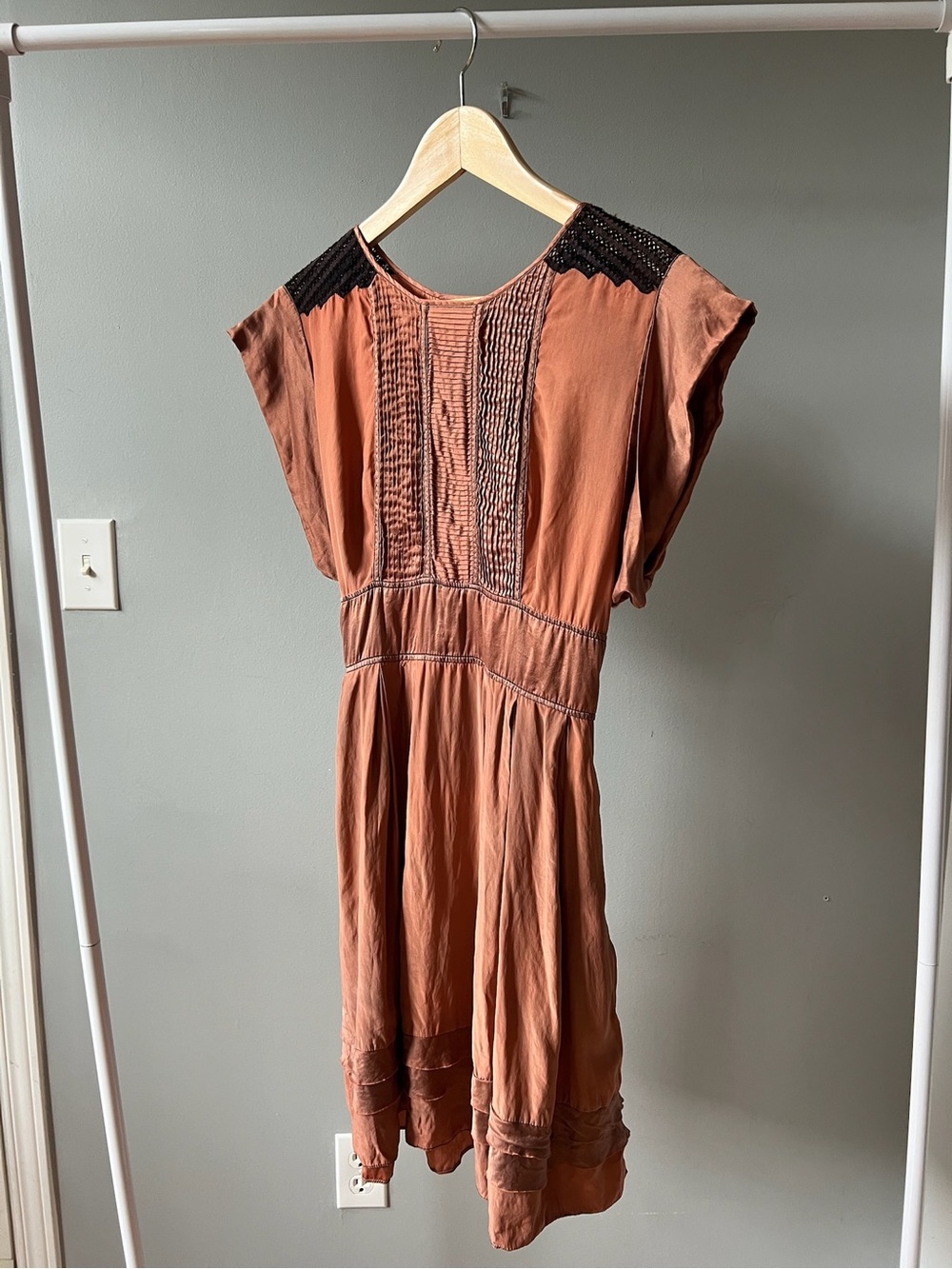 Rust Short Sleeve Pleated Waist Silk Dress